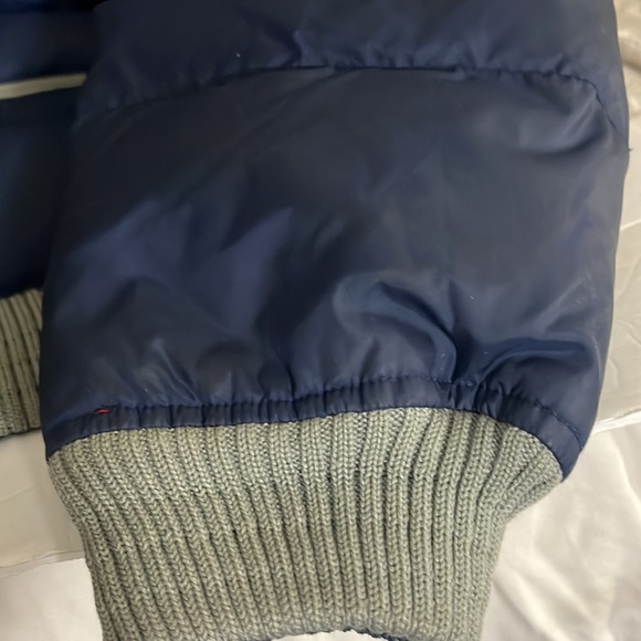 Tommy Hilfiger children size Large - Picture 2 of 13